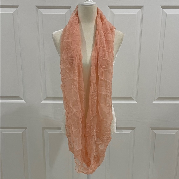 Carolina Amato Chic Coral Pink Infinity Scarf NWOT - Picture 1 of 3